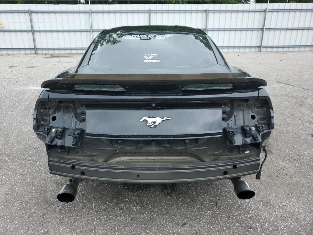 2017 Ford Mustang - Фото 6