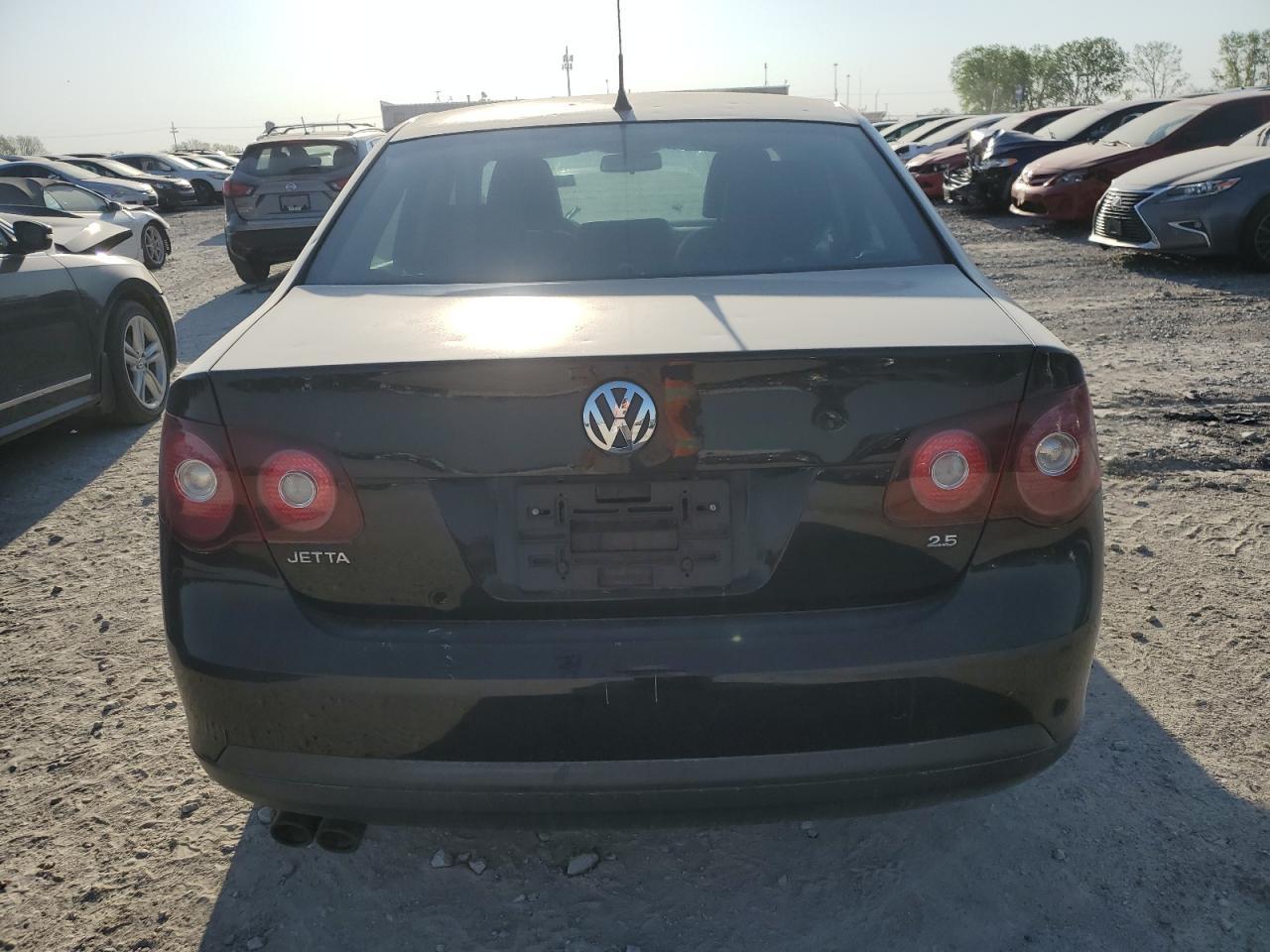 2010 Volkswagen Jetta Se - Image 6