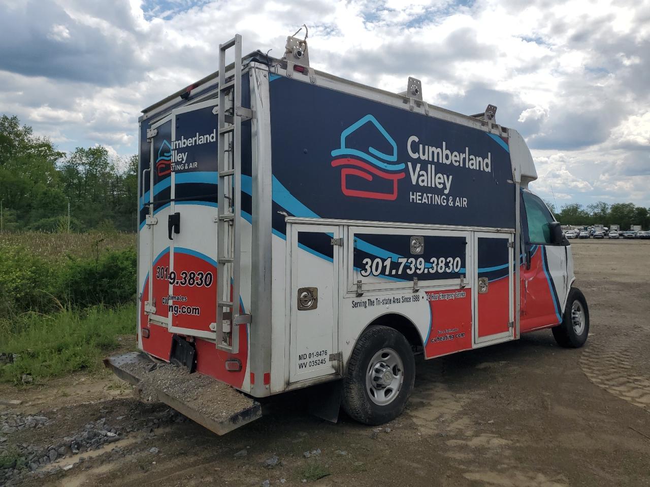 2018 Chevrolet Express G3500 - Image 3