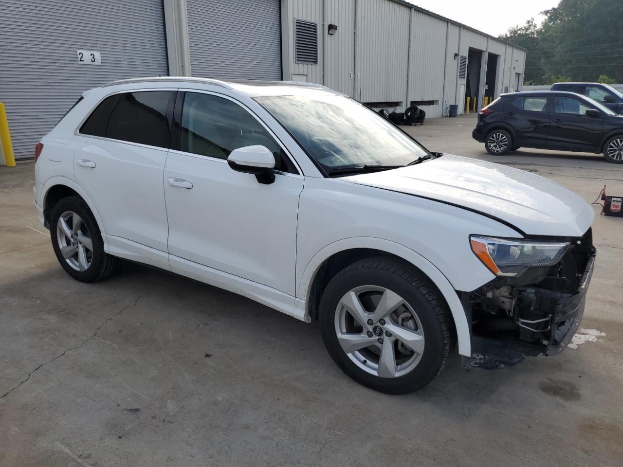 2021 Audi Q3 Premium 40 - Фото 4