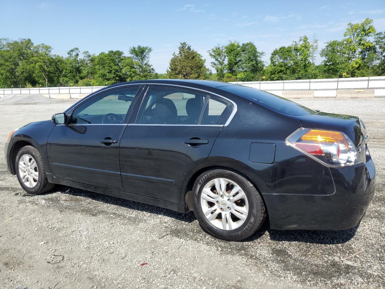 2012 Nissan Altima Base - Фото 2