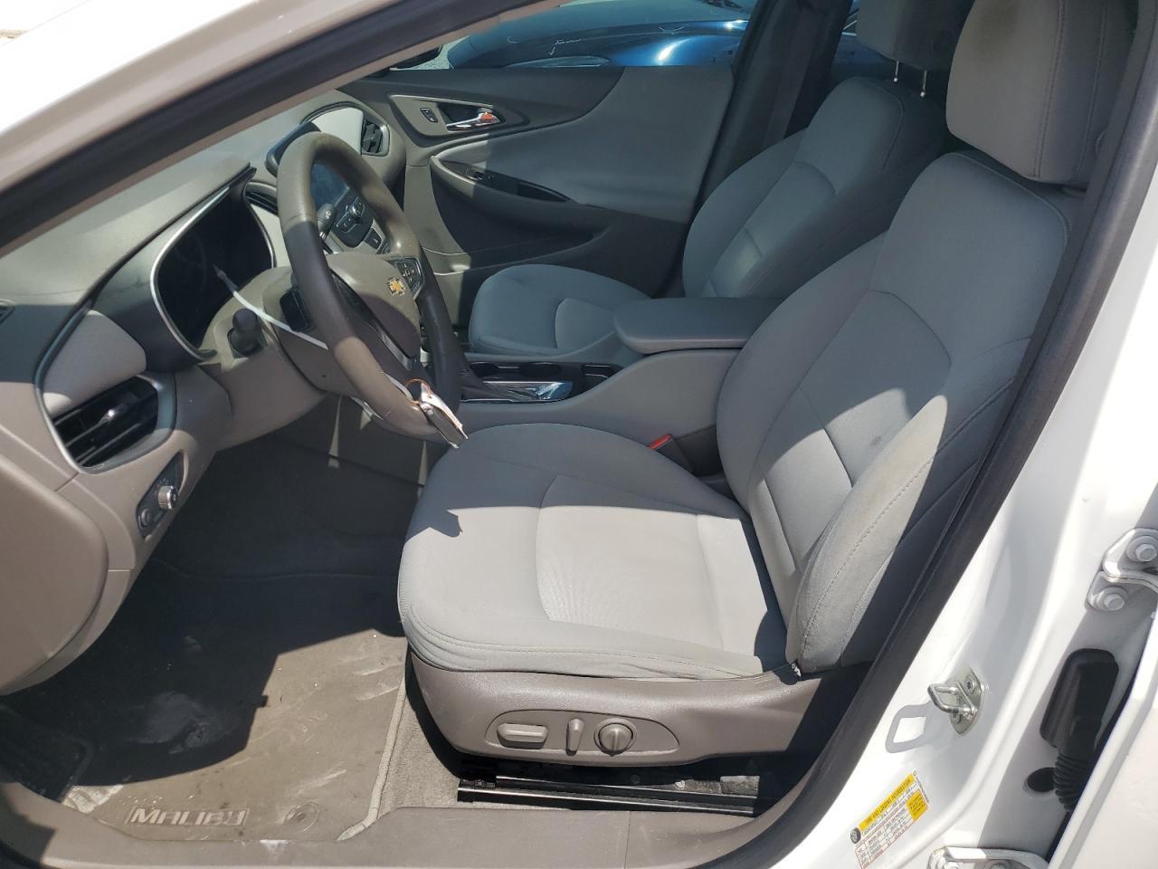 2016 Chevrolet Malibu Ls - Фото 7