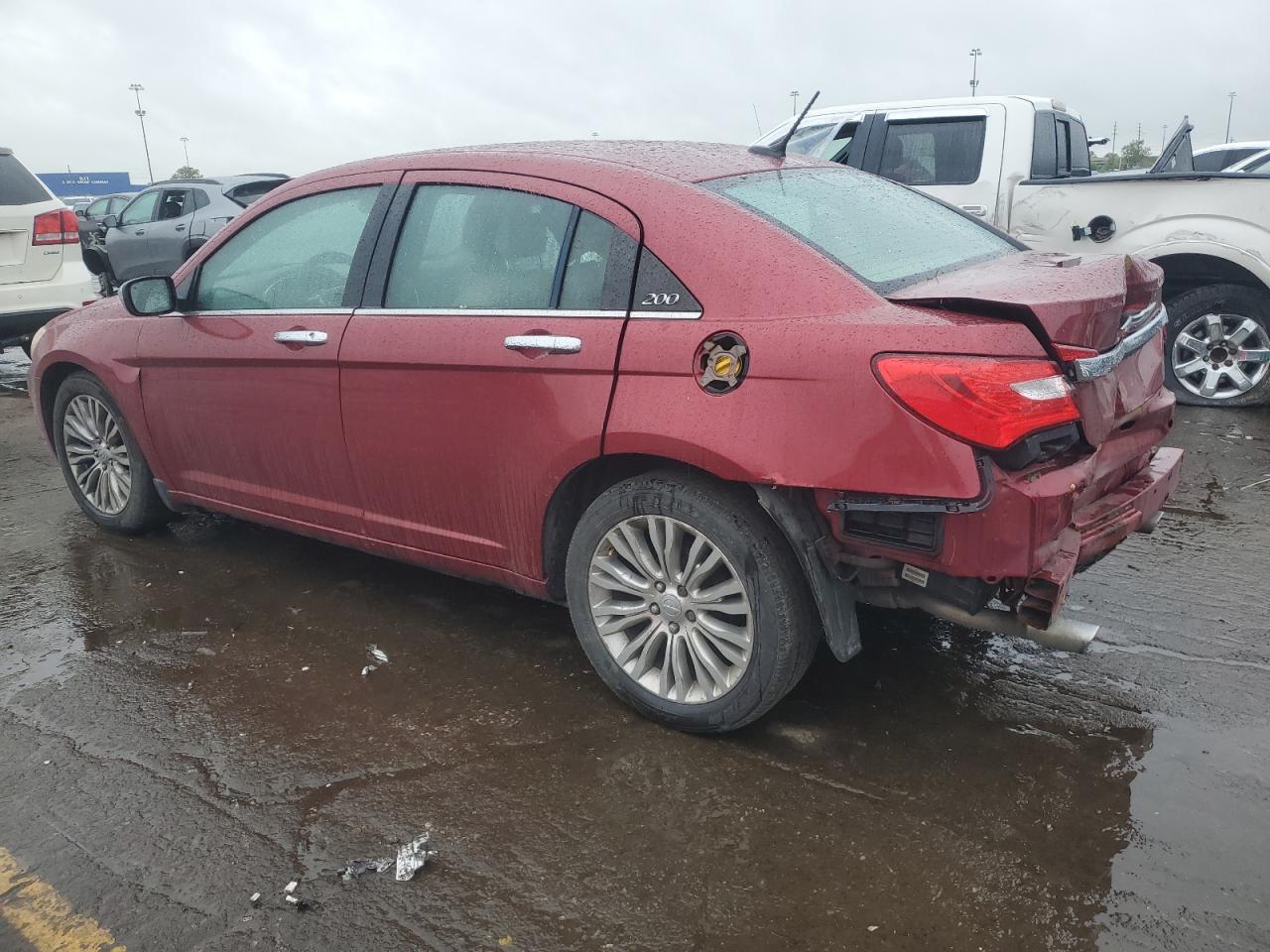 2012 Chrysler 200 Limited - Image 2