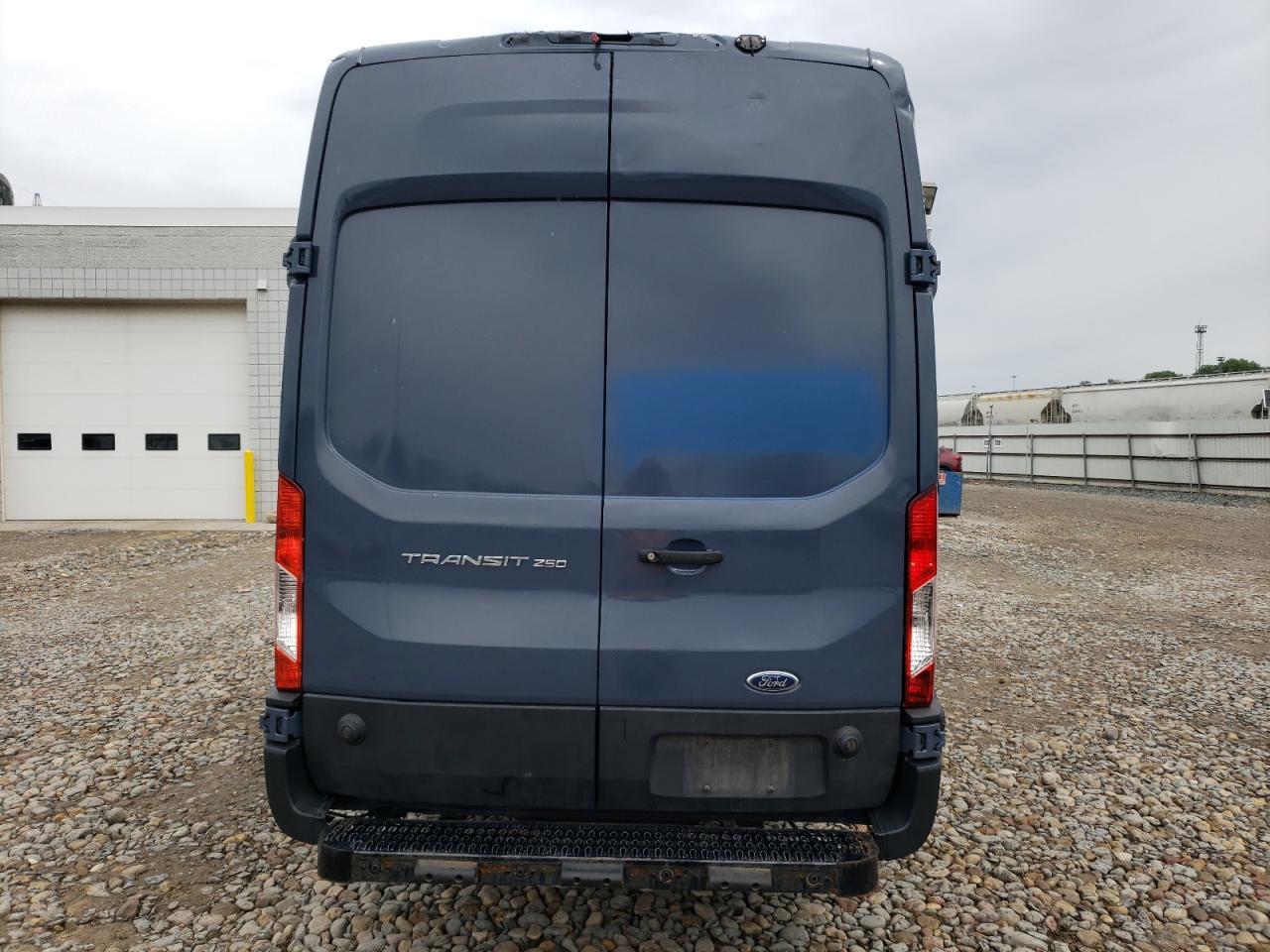 2020 Ford Transit T-250 - Фото 6