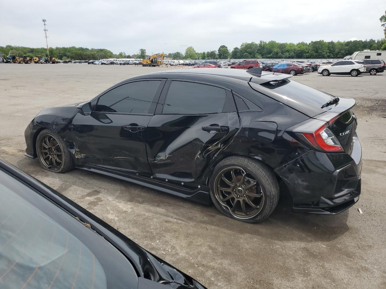2021 Honda Civic Sport Touring - Фото 2