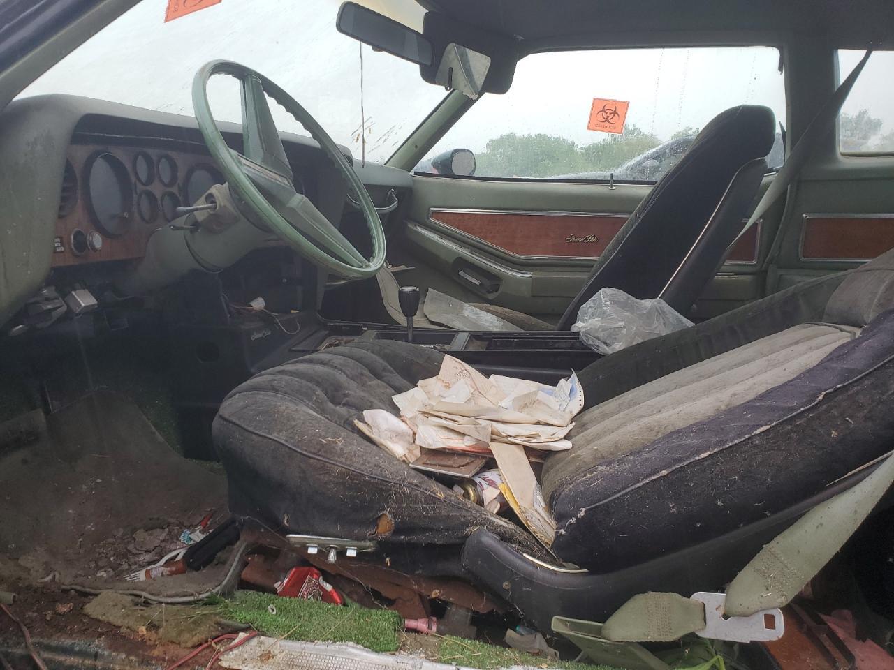 1975 Pontiac Grandprix - Image 7