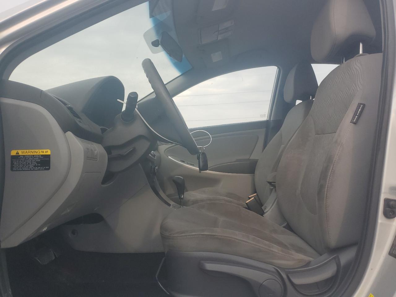 2014 Hyundai Accent Gls - Фото 7