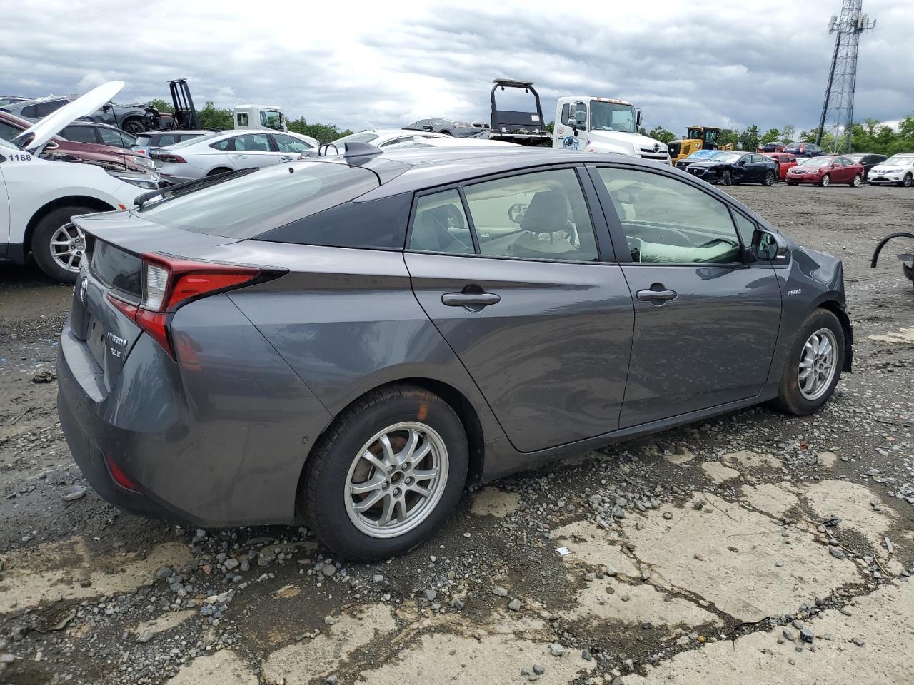 2022 Toyota Prius Le - Фото 3