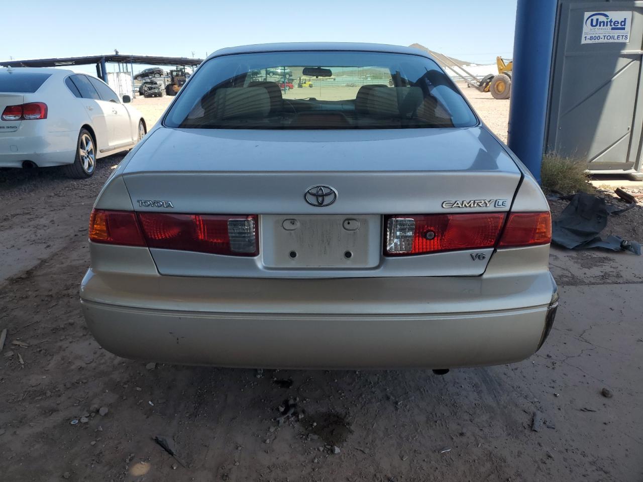 2001 Toyota Camry Le - Фото 6