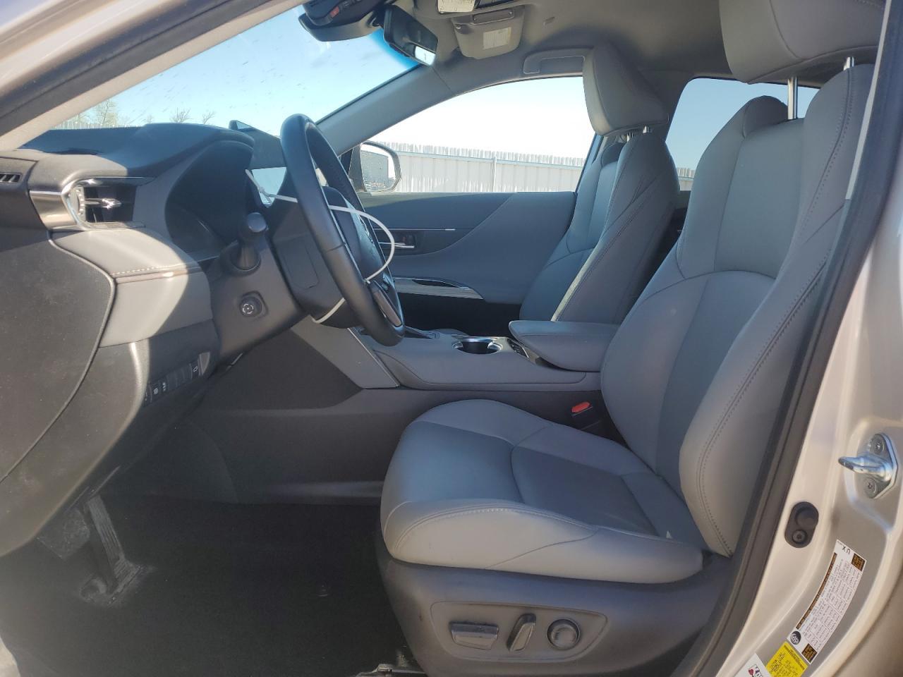 2023 Toyota Venza Le - Фото 7