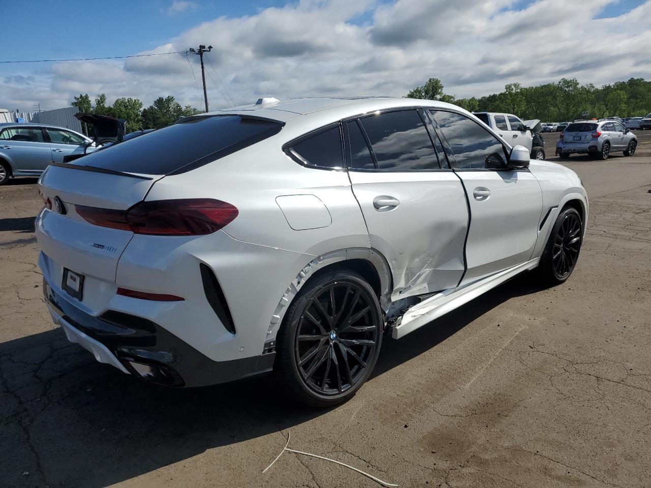 2025 BMW X6 xDrive40I - Image 3
