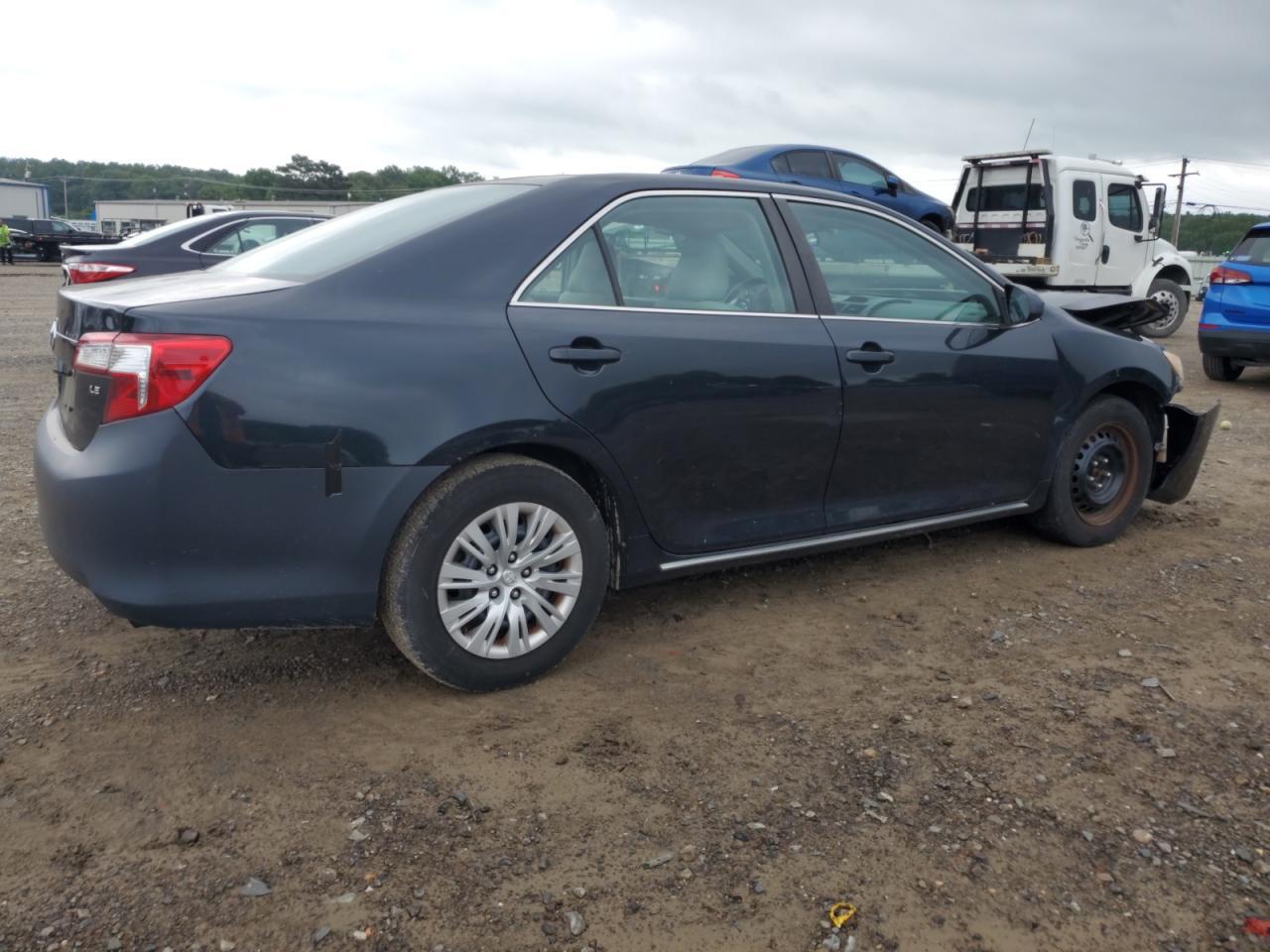 2013 Toyota Camry L - Image 3