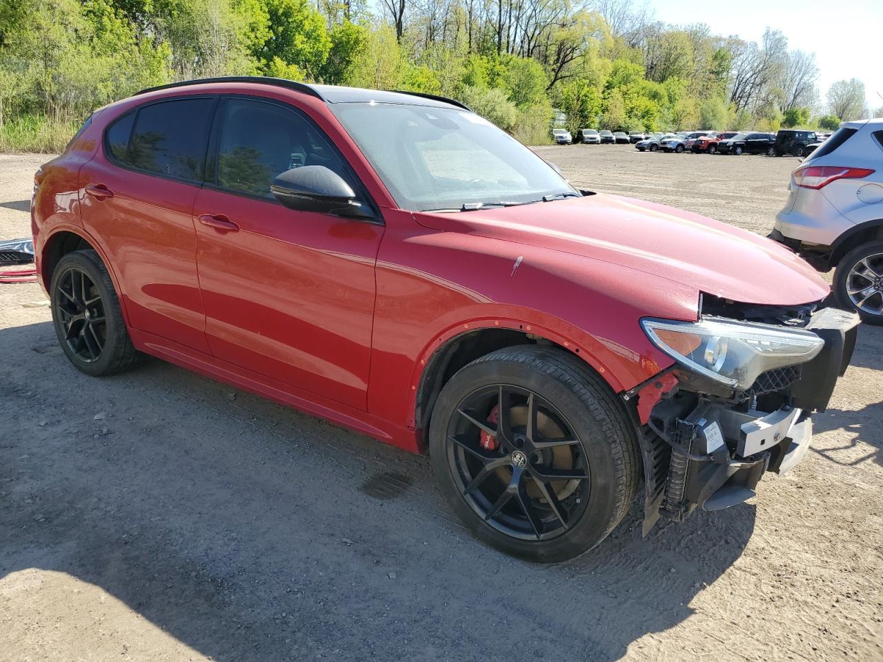 2020 Alfa Romeo Stelvio Ti - Фото 4