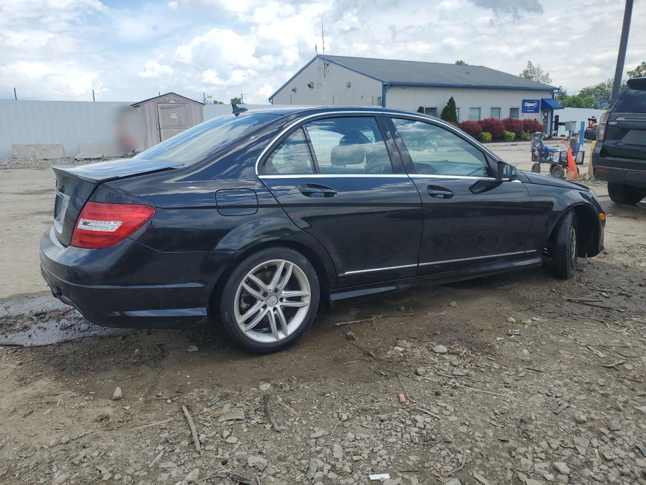 2013 Mercedes-Benz C 250 - Фото 3