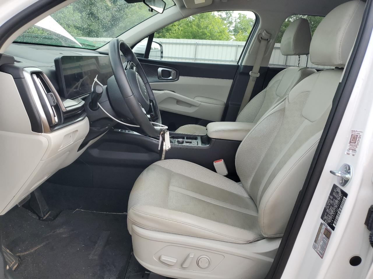 2025 Kia Sorento S - Image 7