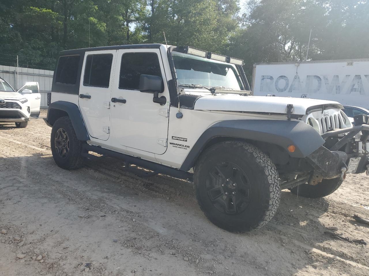2017 Jeep Wrangler Unlimited Sport - Image 4