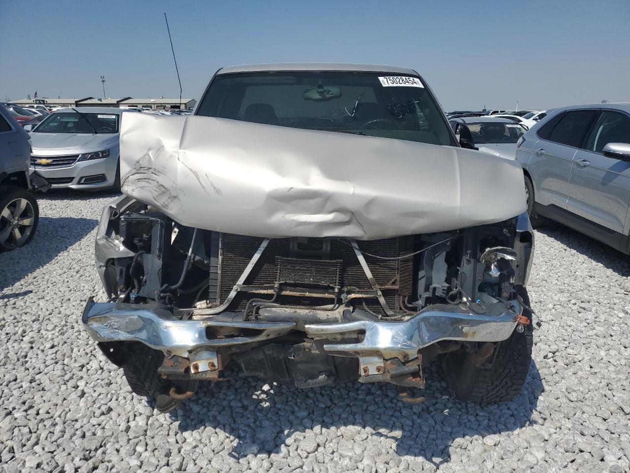 2004 GMC New Sierra K1500 - Фото 5