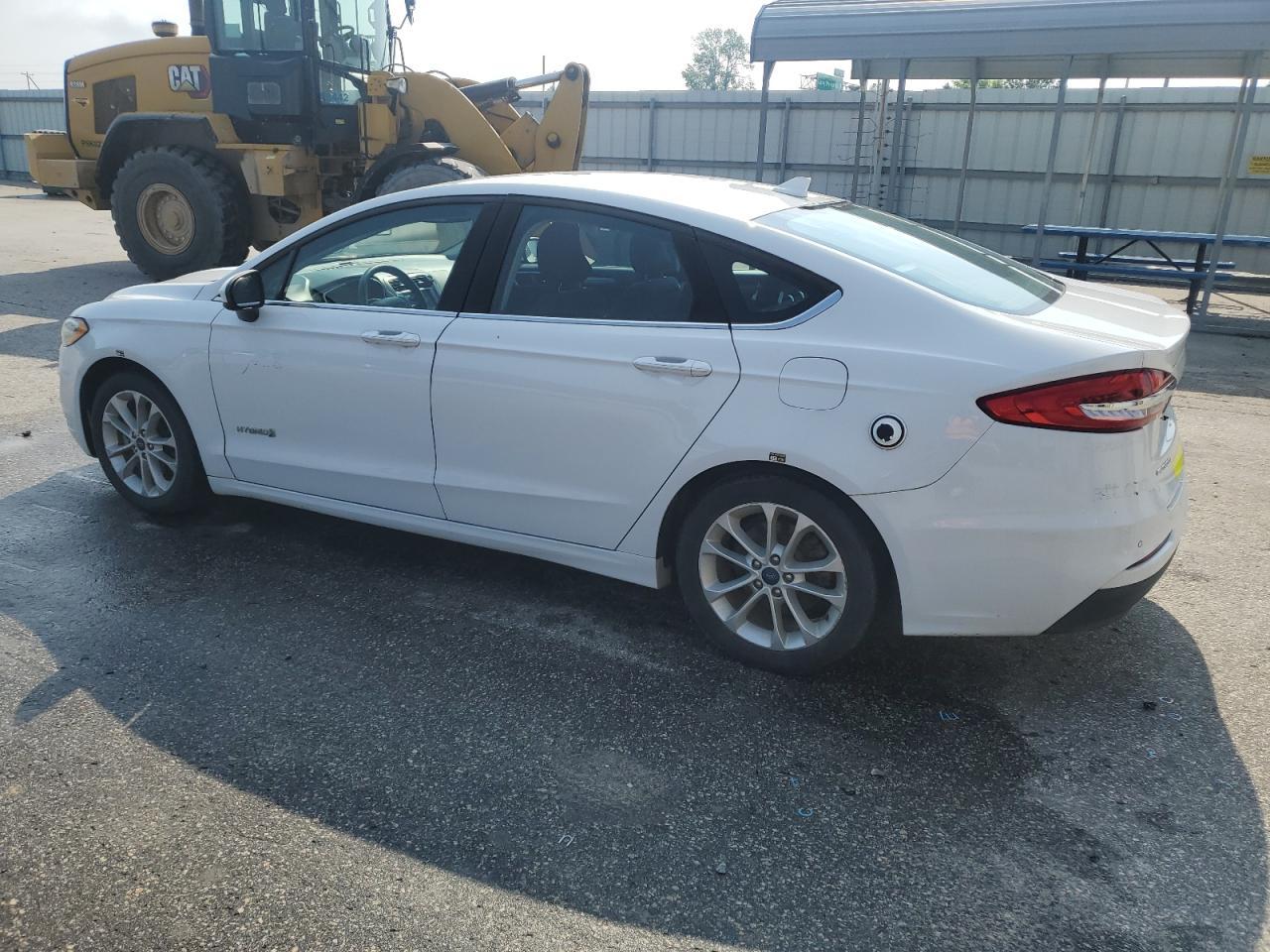2019 Ford Fusion Se - Фото 2