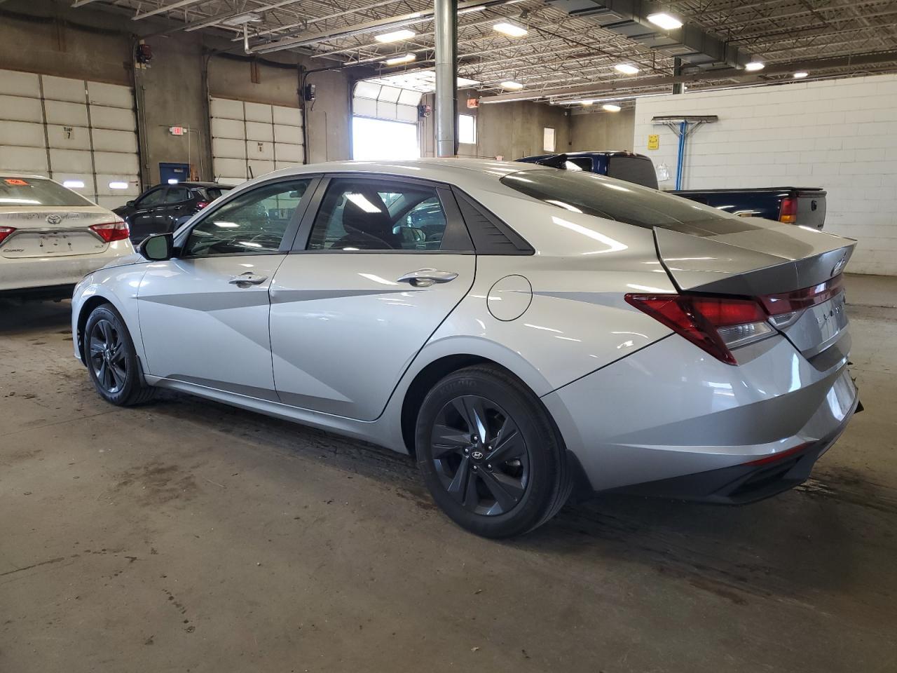 2023 Hyundai Elantra Sel - Фото 2