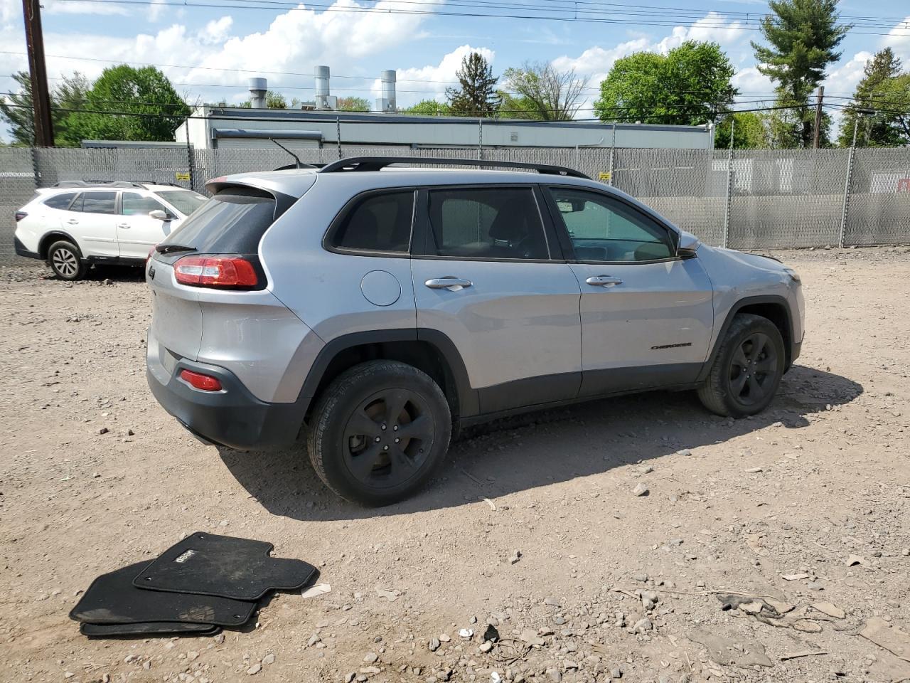 2017 Jeep Cherokee - Image 3