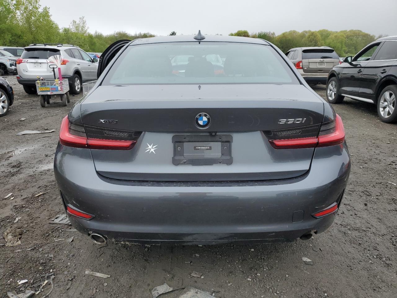 2019 BMW 330Xi - Фото 6