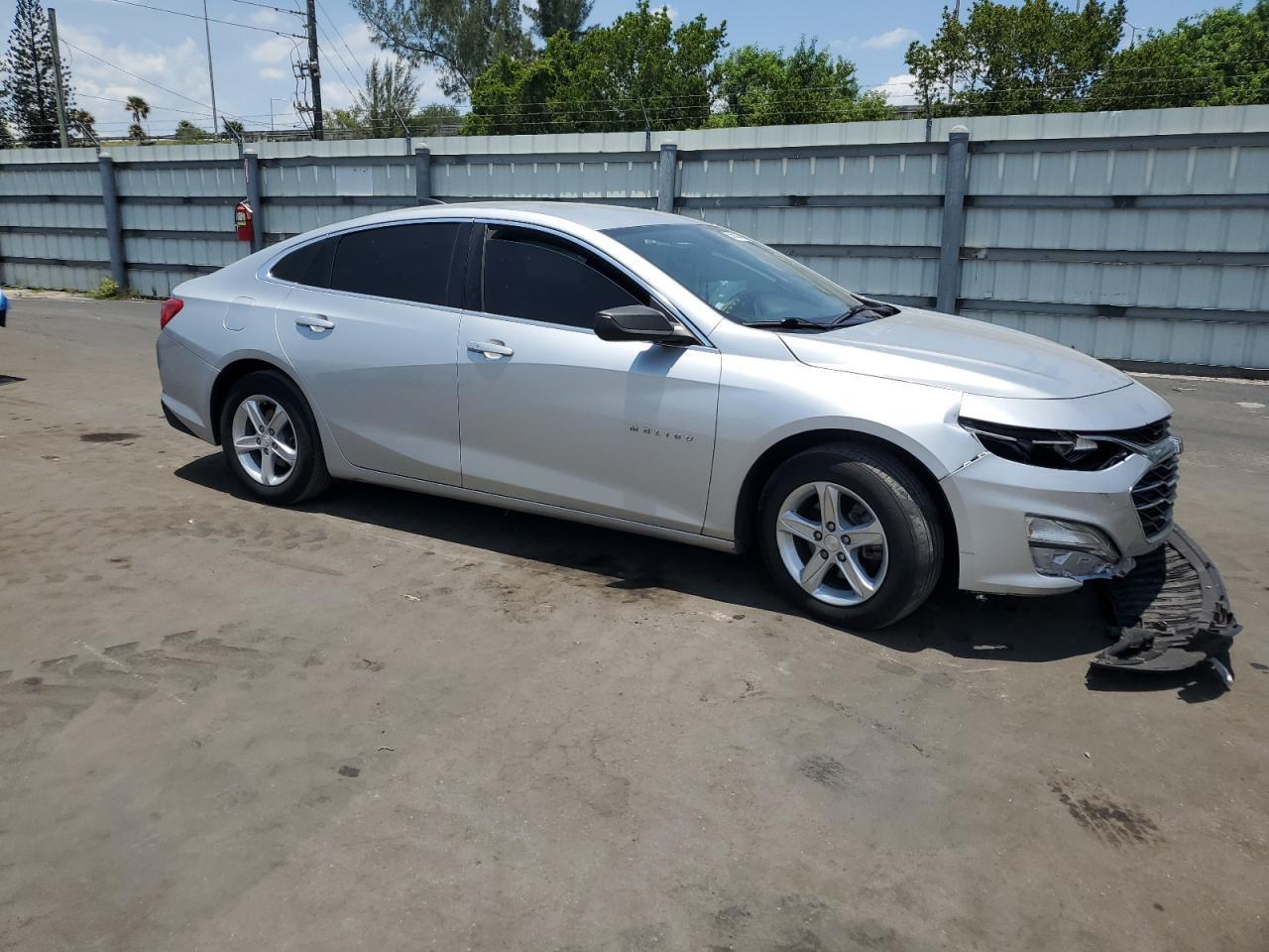 2019 Chevrolet Malibu Ls - Фото 4