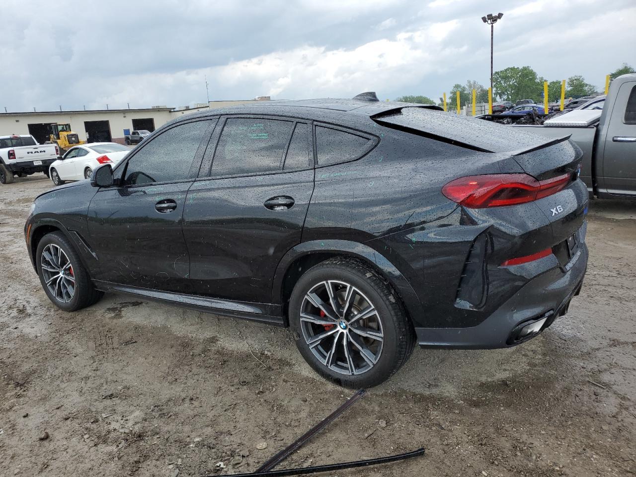 2022 BMW X6 xDrive40I - Фото 2