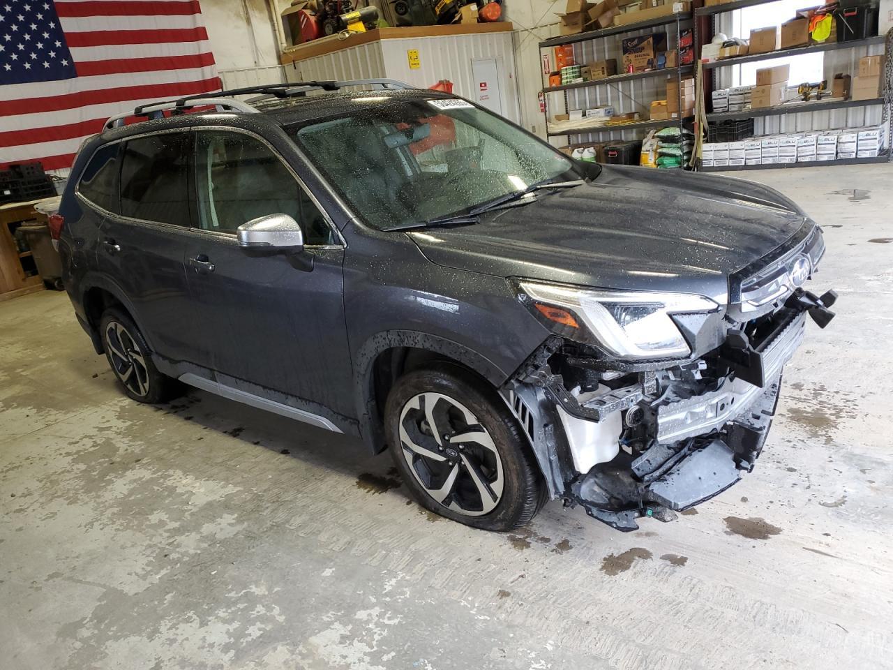 2024 Subaru Forester Touring - Фото 4