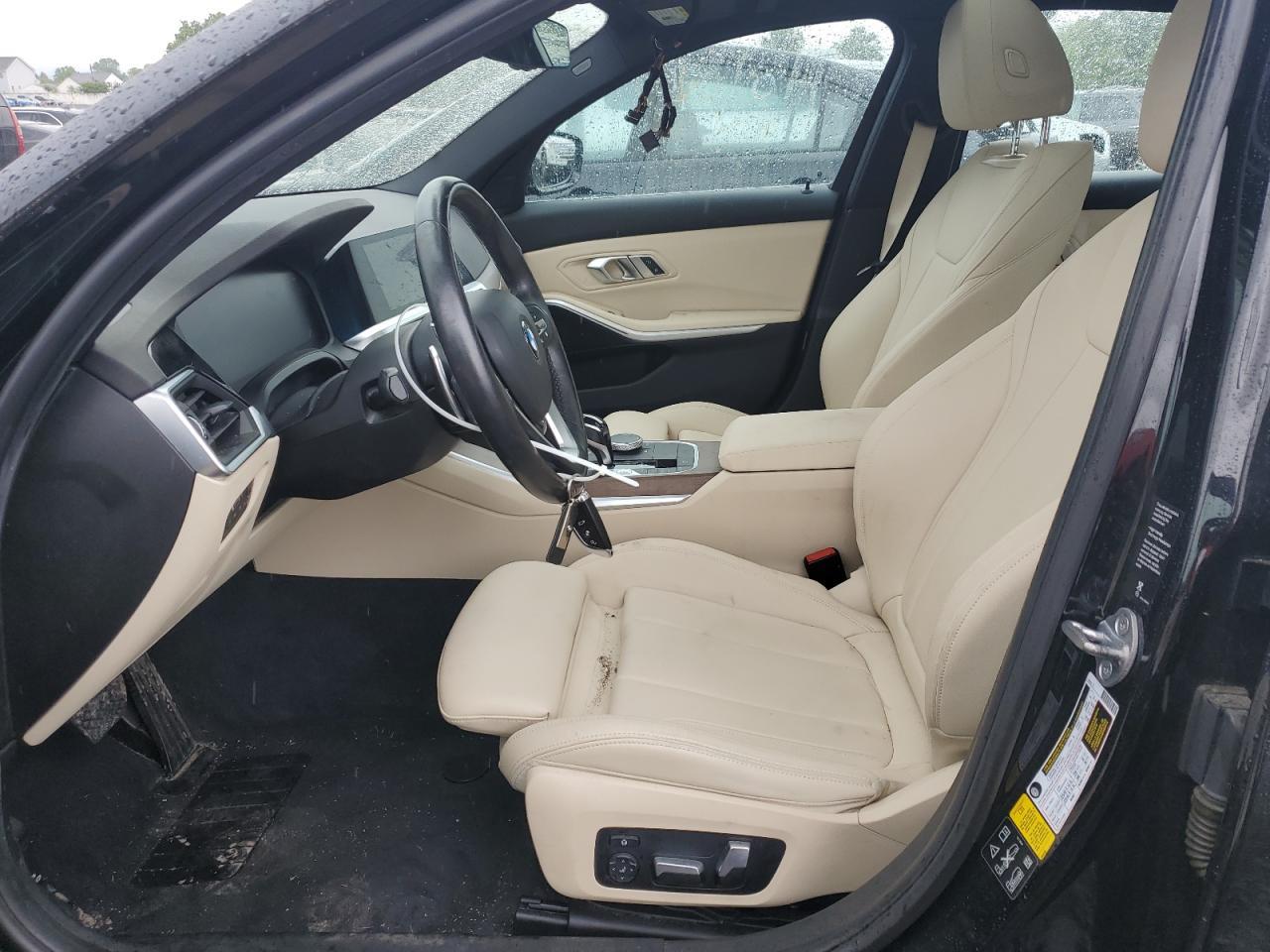 2020 BMW 330Xi - Фото 7