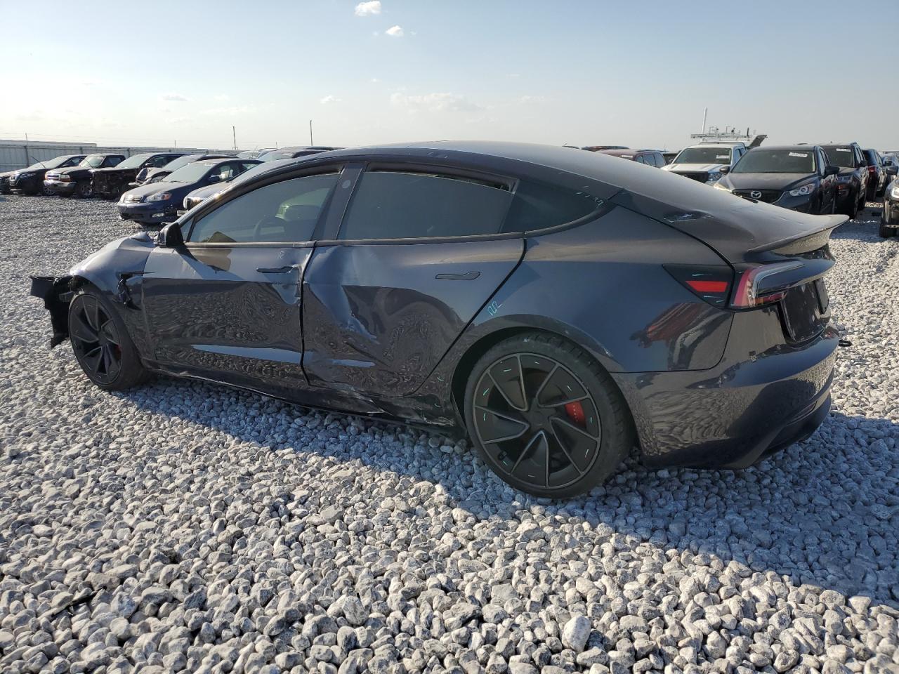 2024 Tesla Model 3 - Фото 2