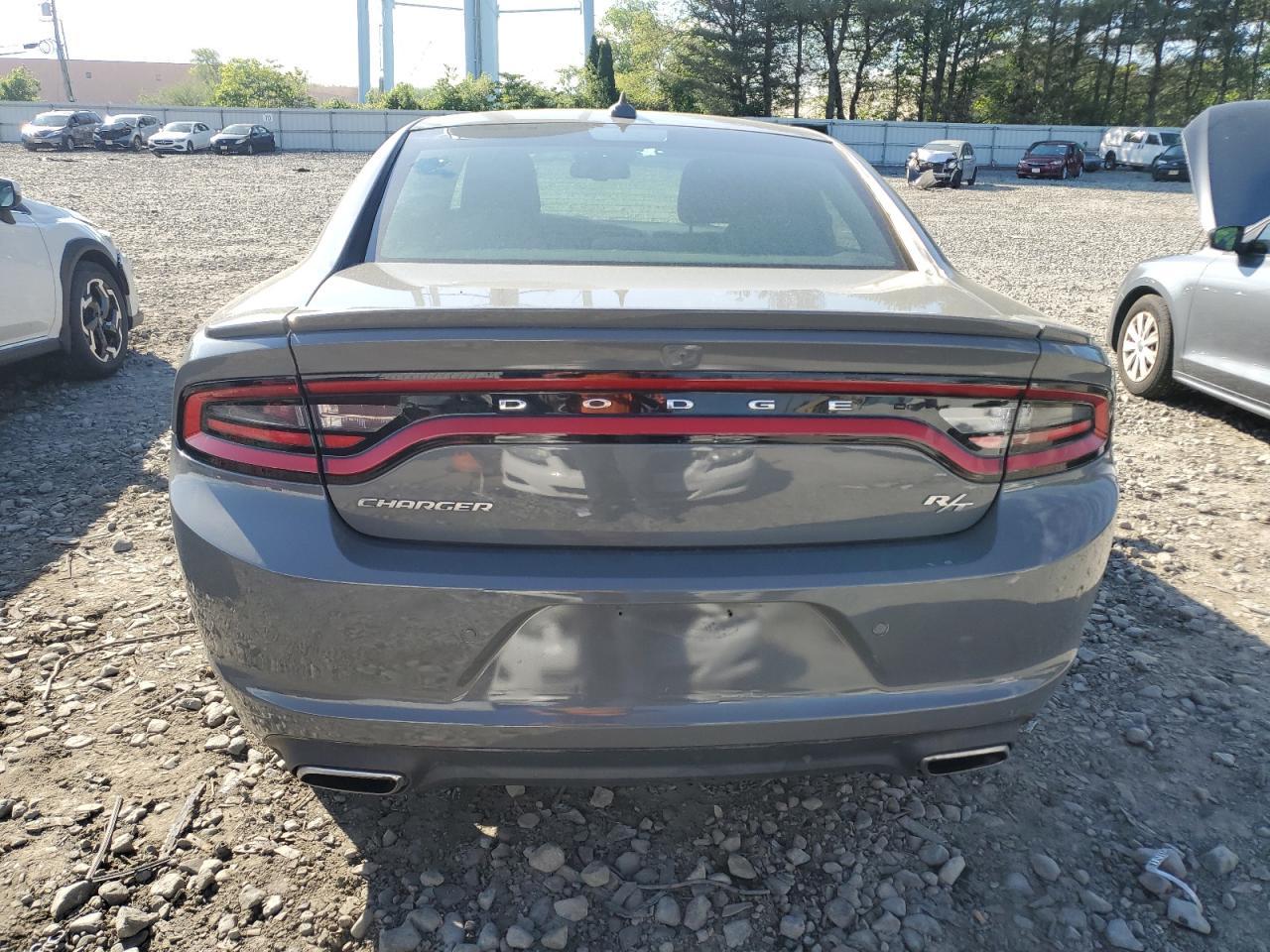 2018 Dodge Charger R/T - Image 6