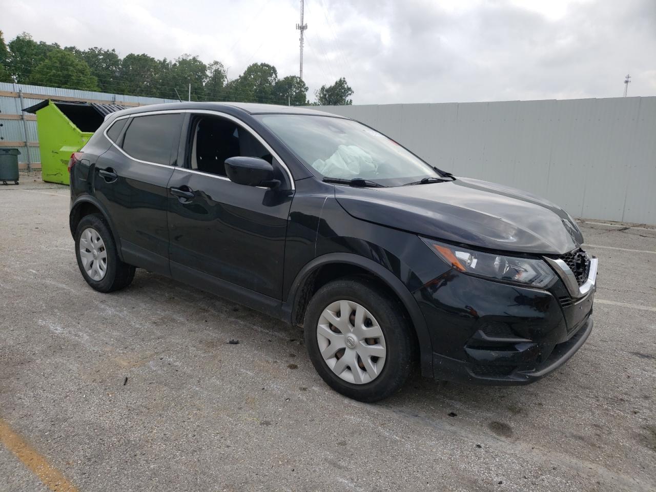 2020 Nissan Rogue Sport S - Фото 4