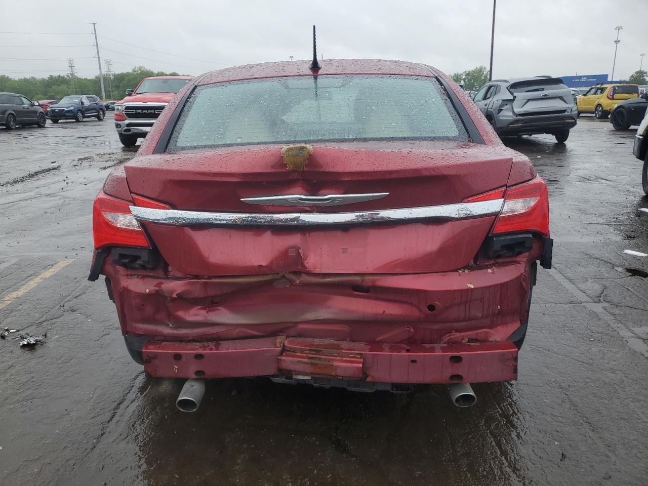 2012 Chrysler 200 Limited - Image 6