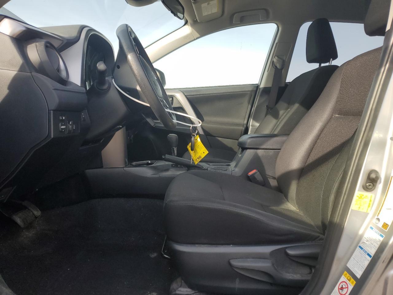 2018 Toyota Rav4 Le - Image 7