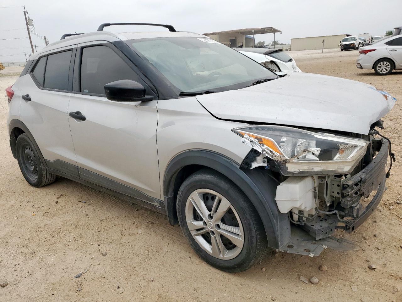 2019 Nissan Kicks S - Image 4