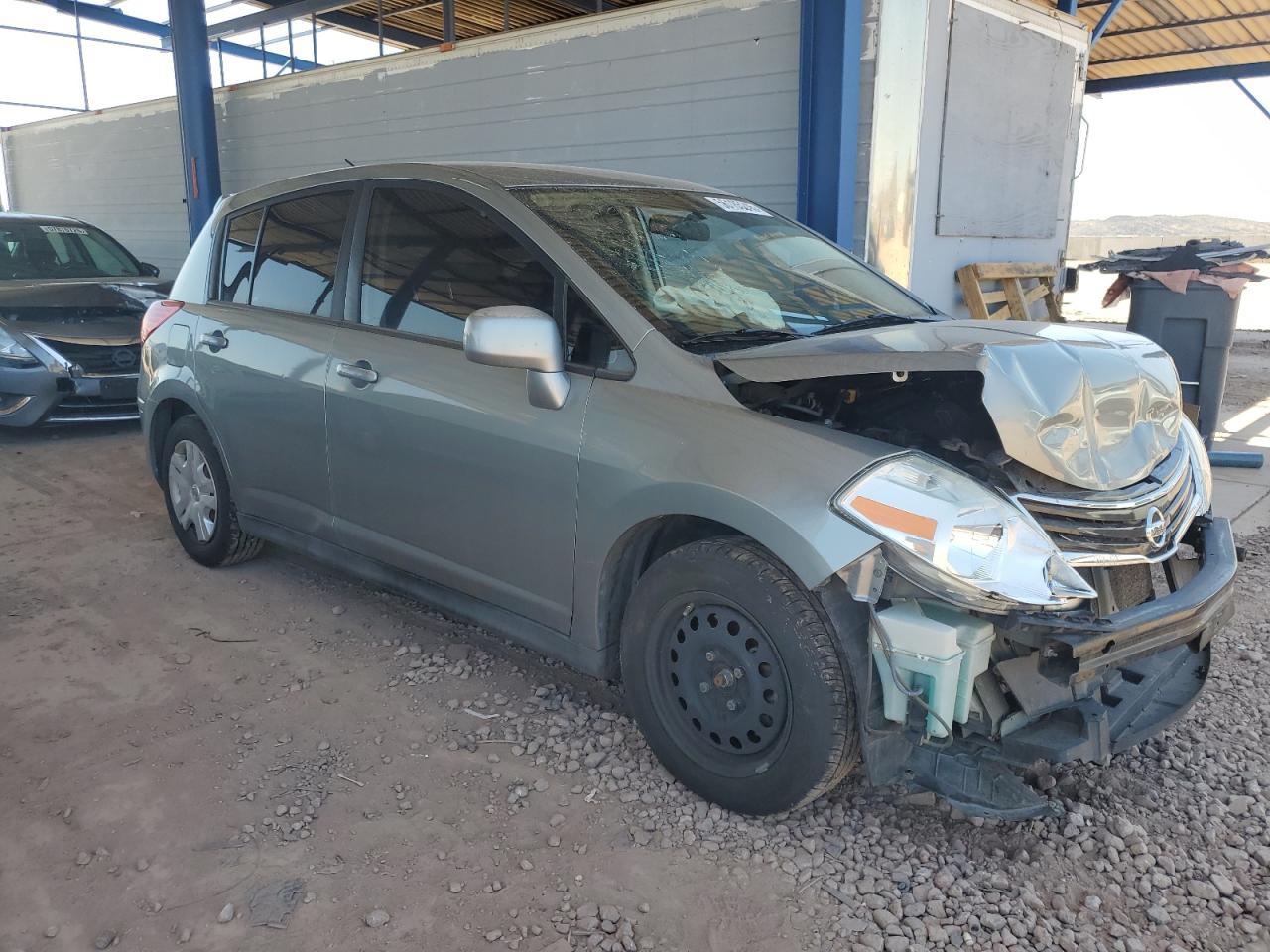 2012 Nissan Versa S - Фото 4