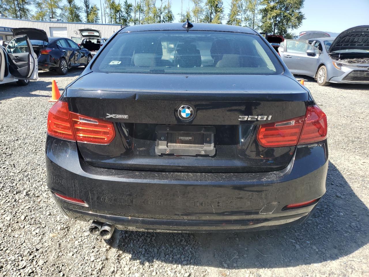 2013 BMW 328 Xi Sulev - Image 6