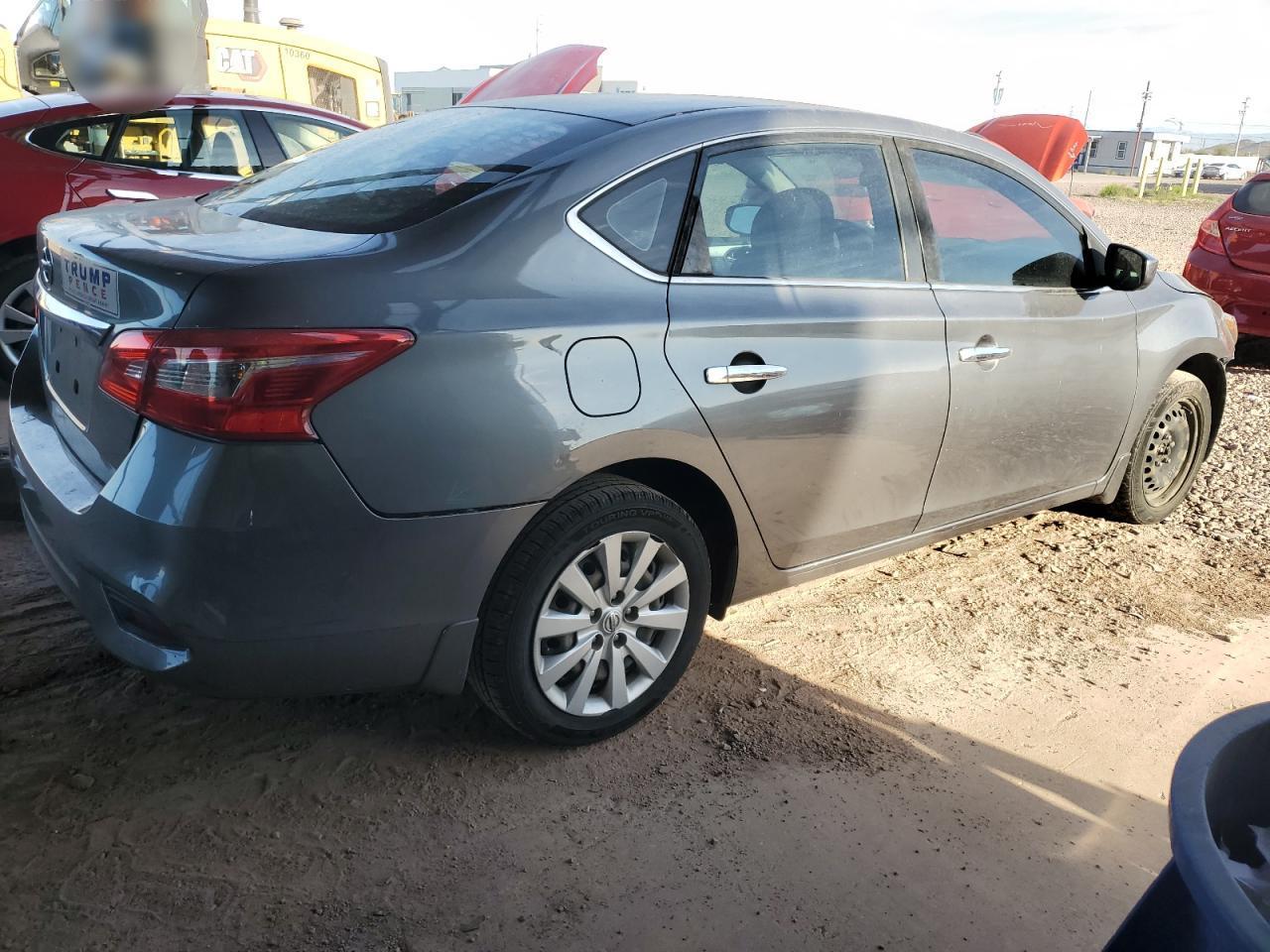 2017 Nissan Sentra S - Фото 3