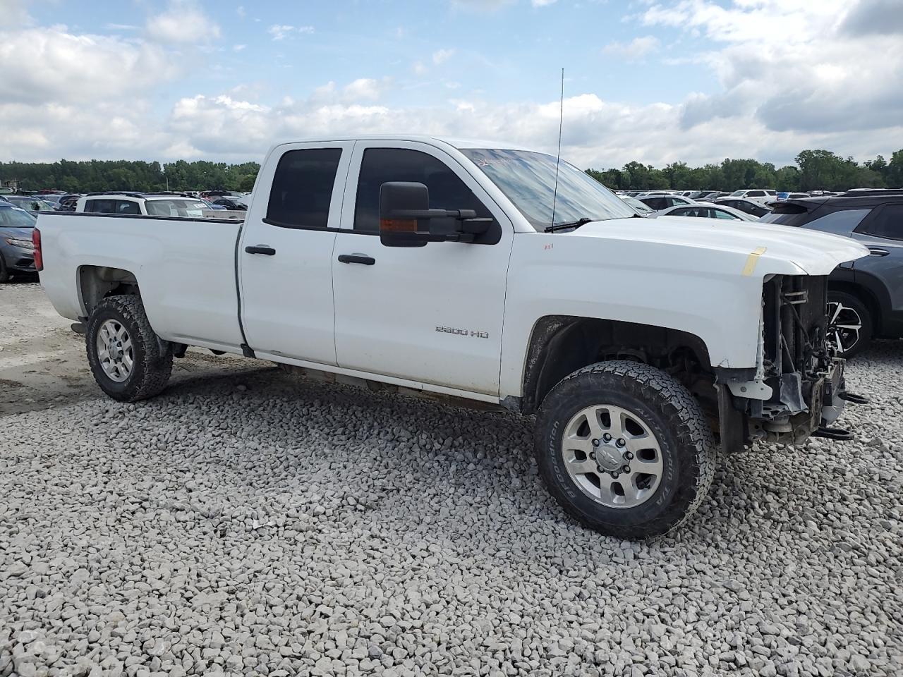 2019 Chevrolet Silverado C2500 Heavy Duty - Фото 4