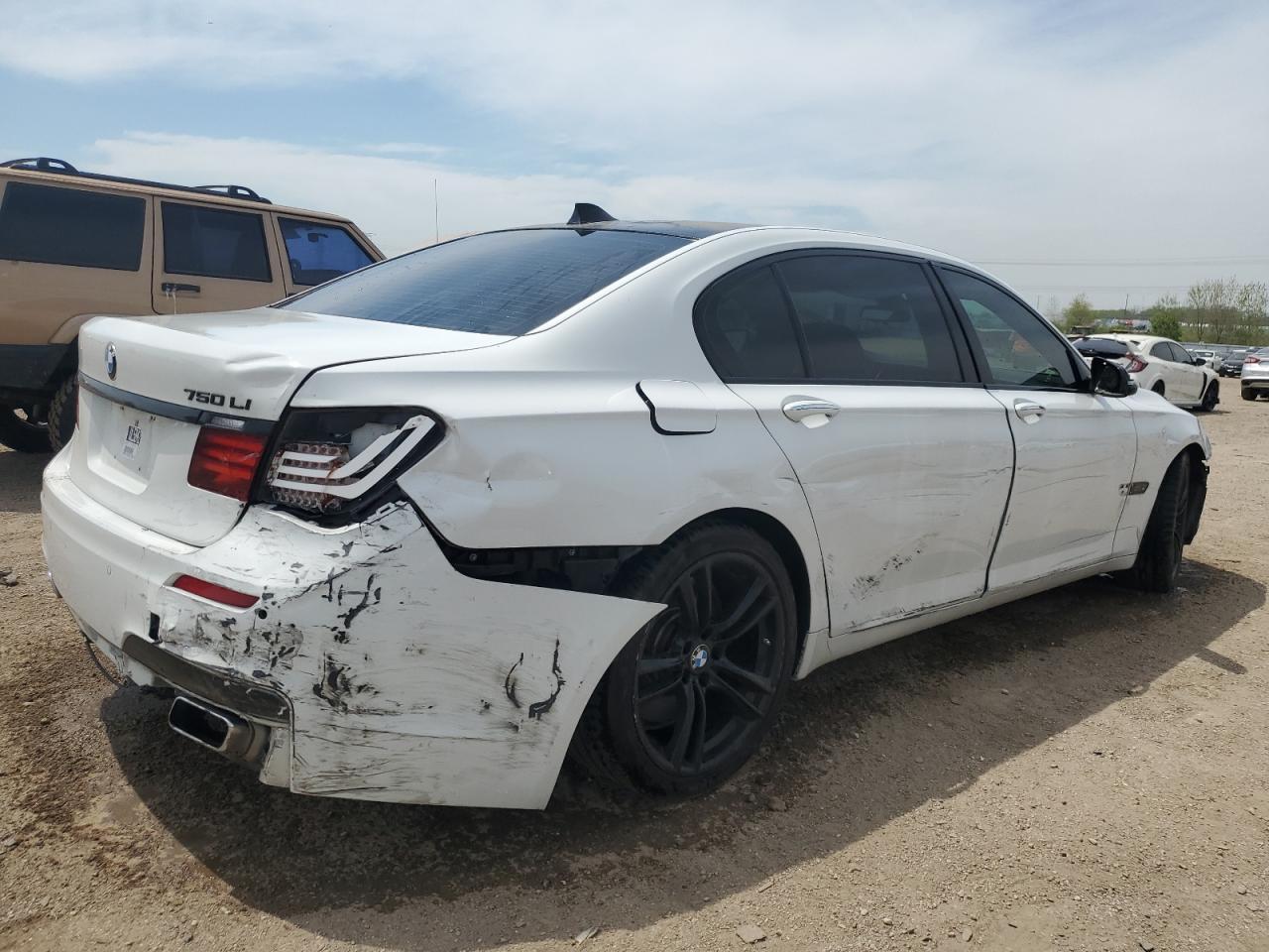 2014 BMW 750 Li - Фото 3