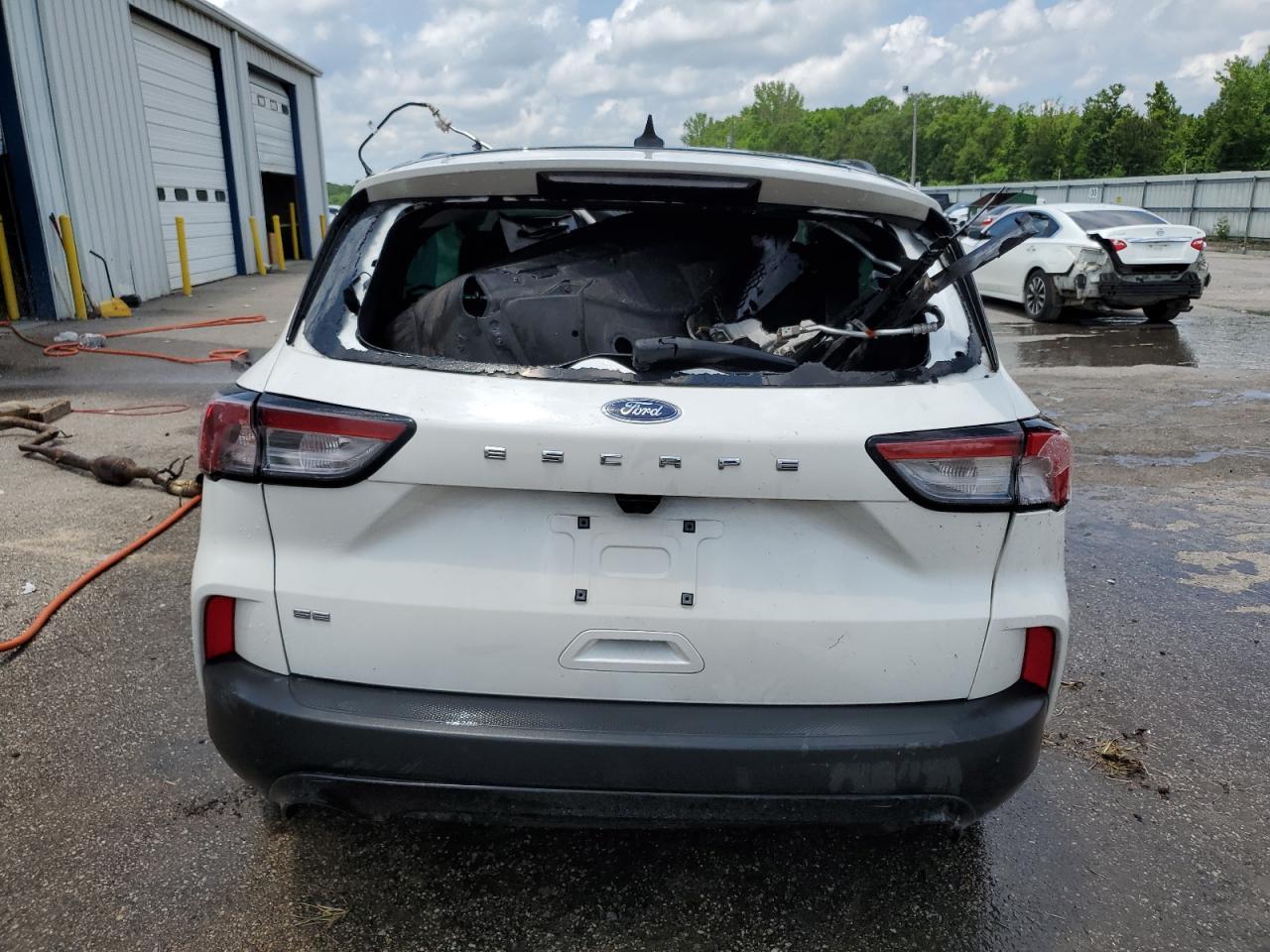 2022 Ford Escape Se - Image 6