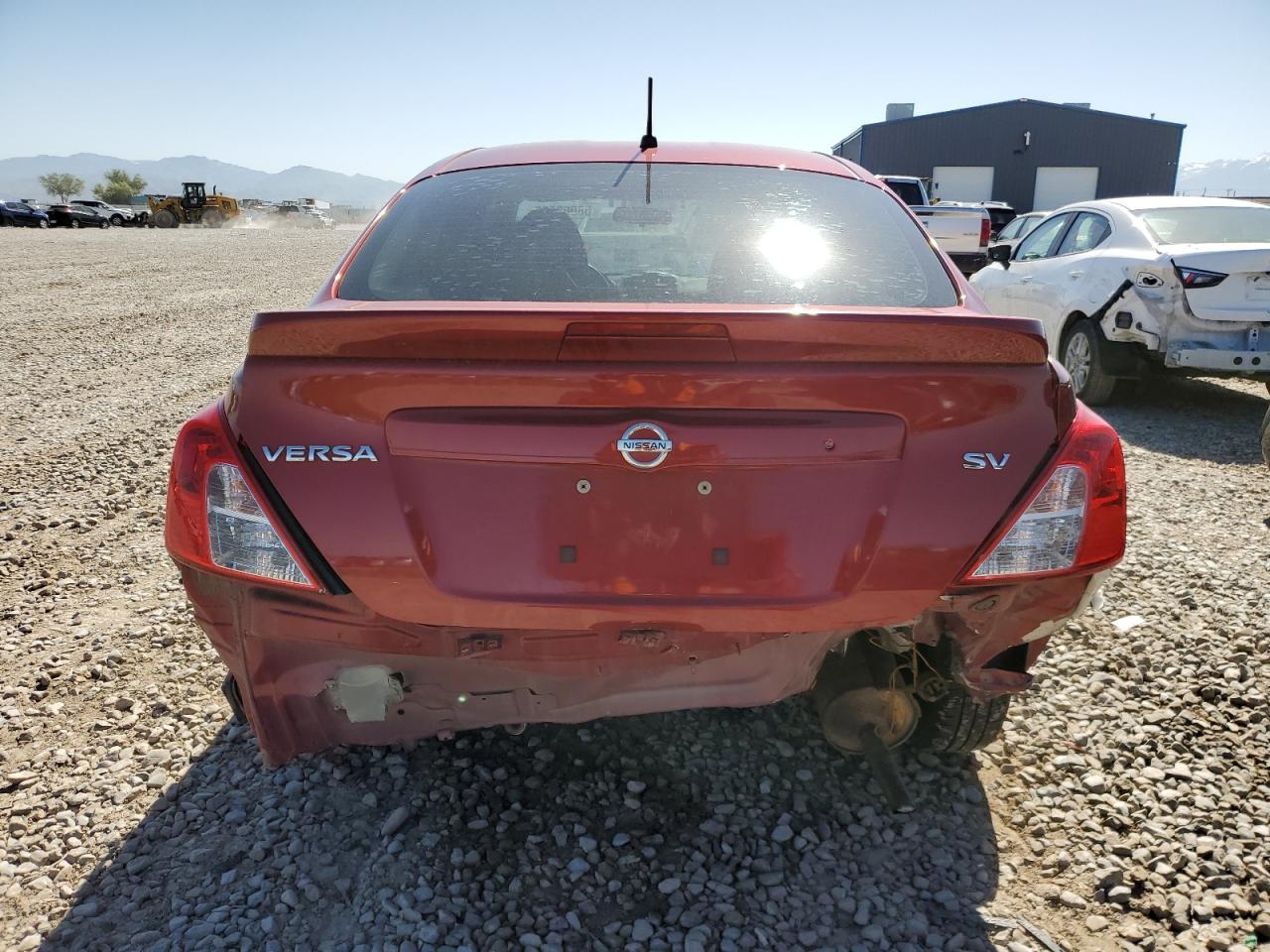 2017 Nissan Versa S - Фото 6