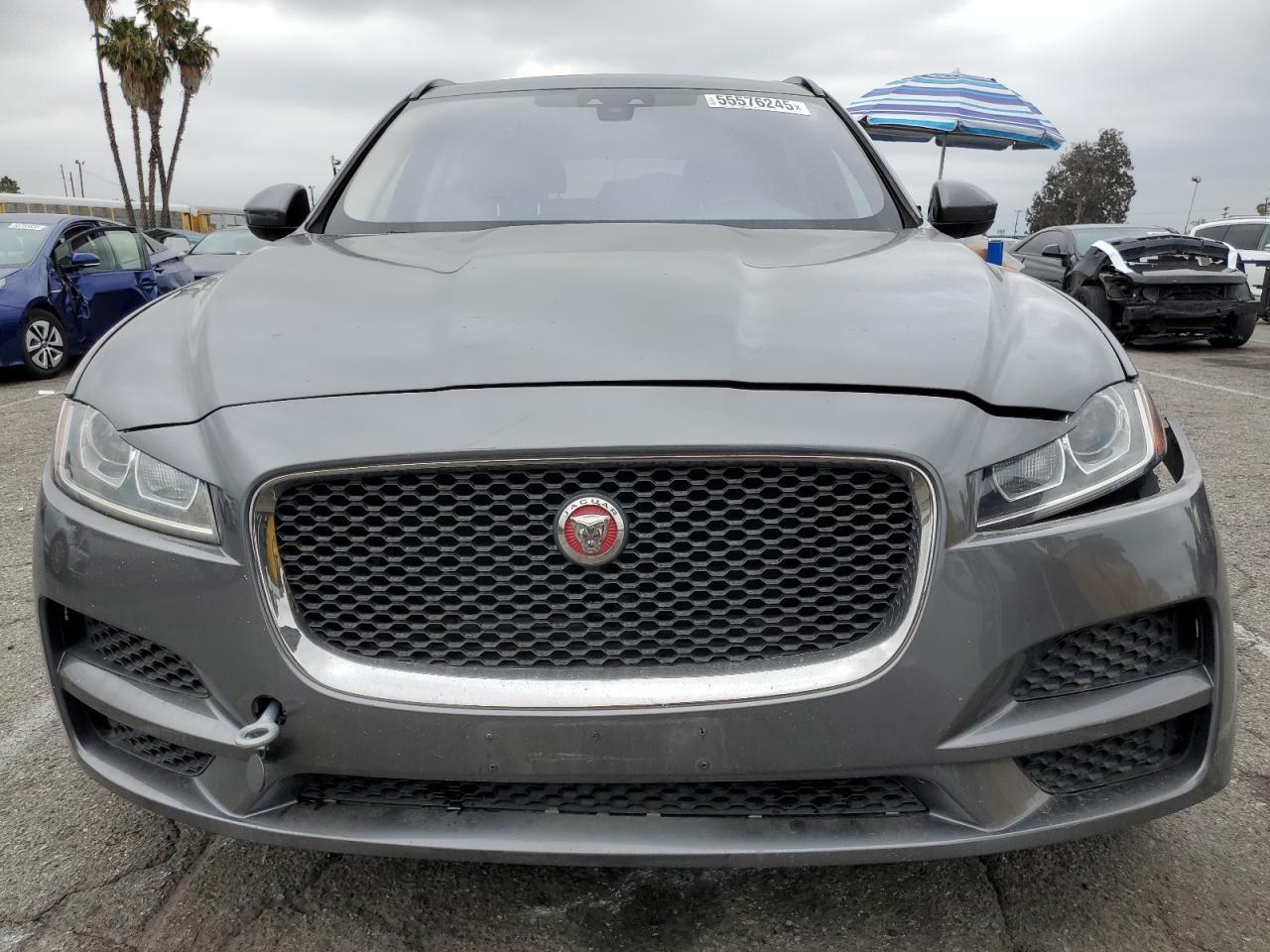 2018 Jaguar F-Pace Premium - Image 5