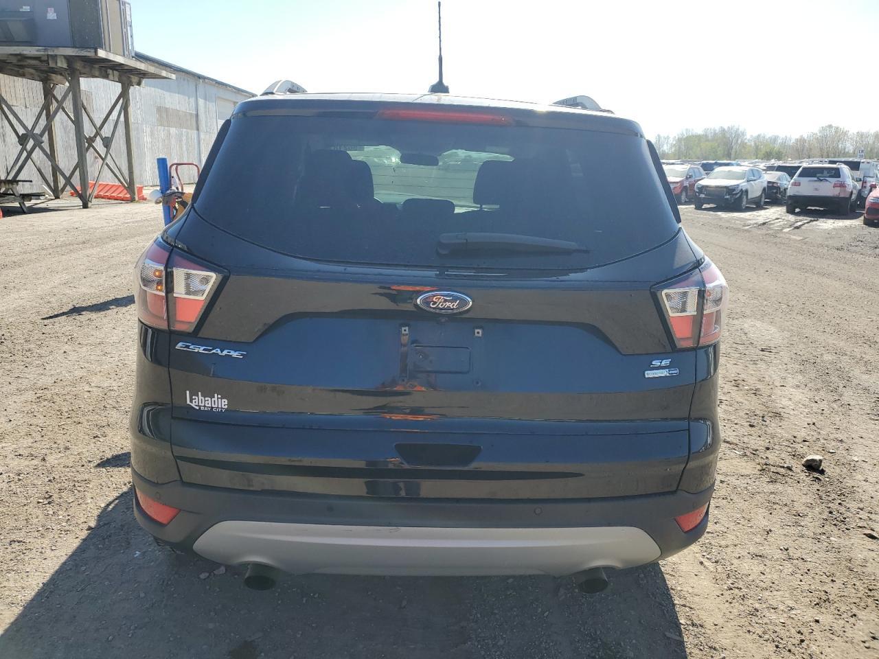 2017 Ford Escape Se - Фото 6