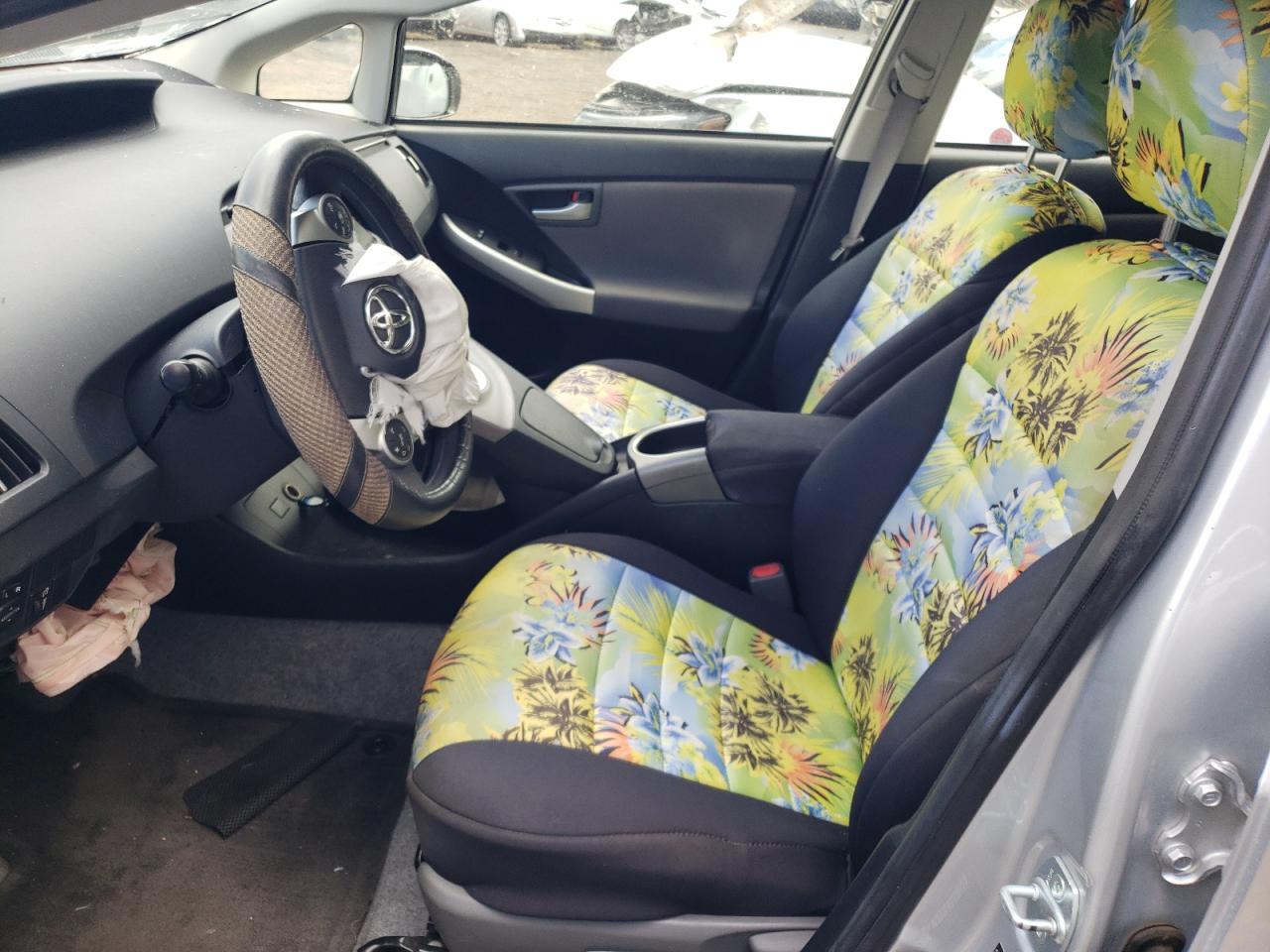 2015 Toyota Prius - Image 7