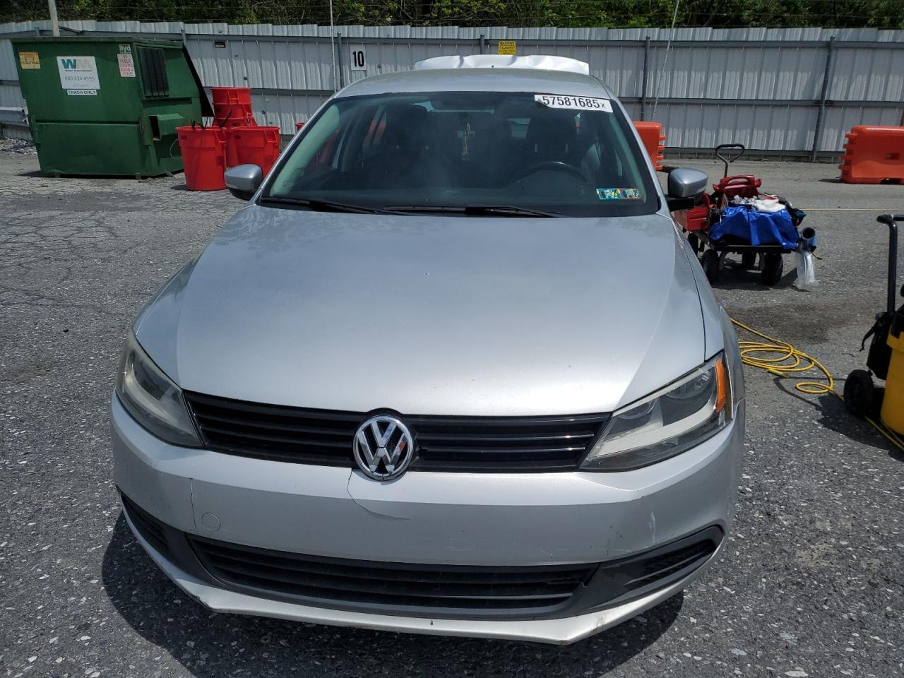 2011 Volkswagen Jetta Se - Фото 5