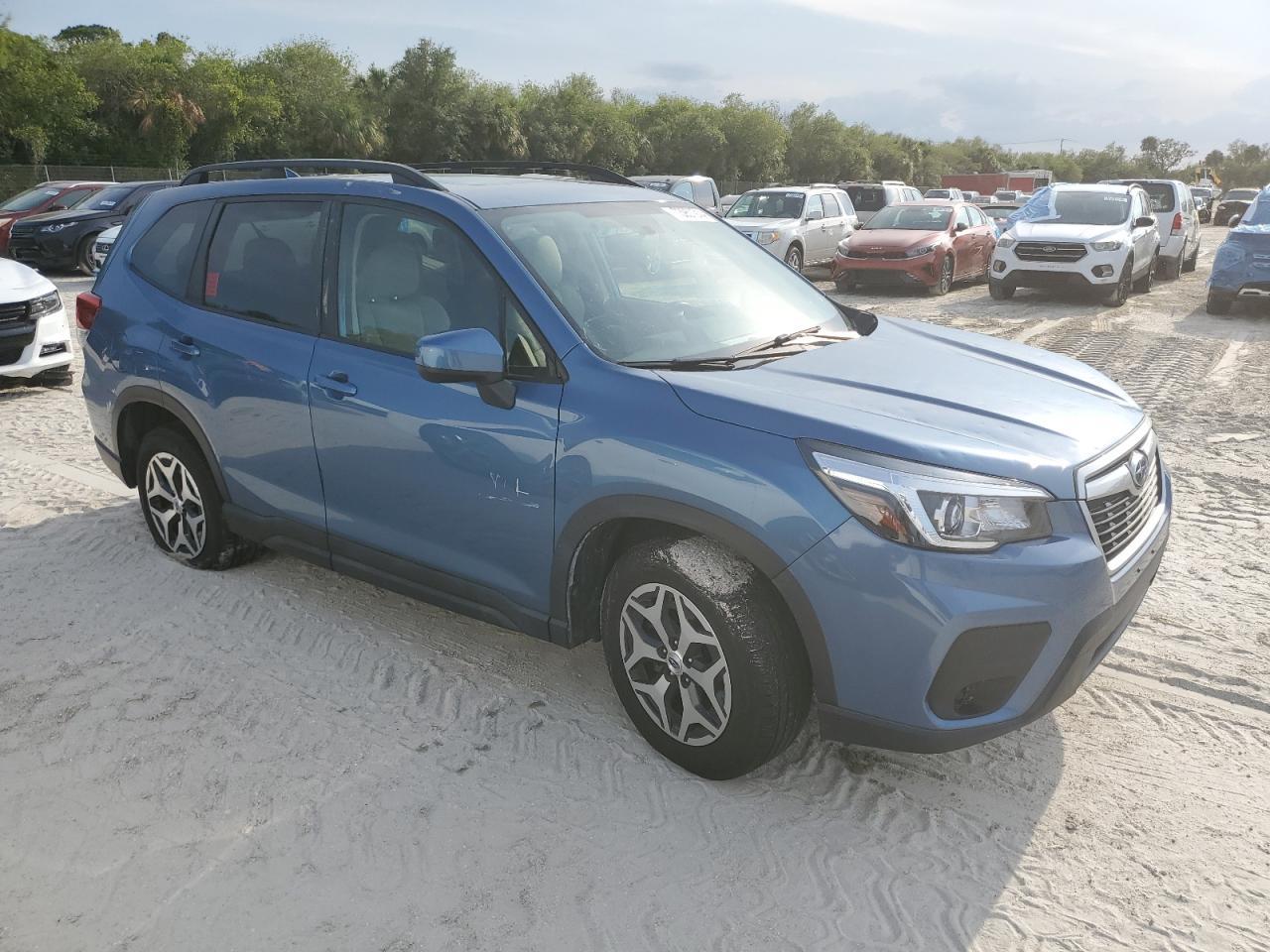 2019 Subaru Forester Premium - Фото 4