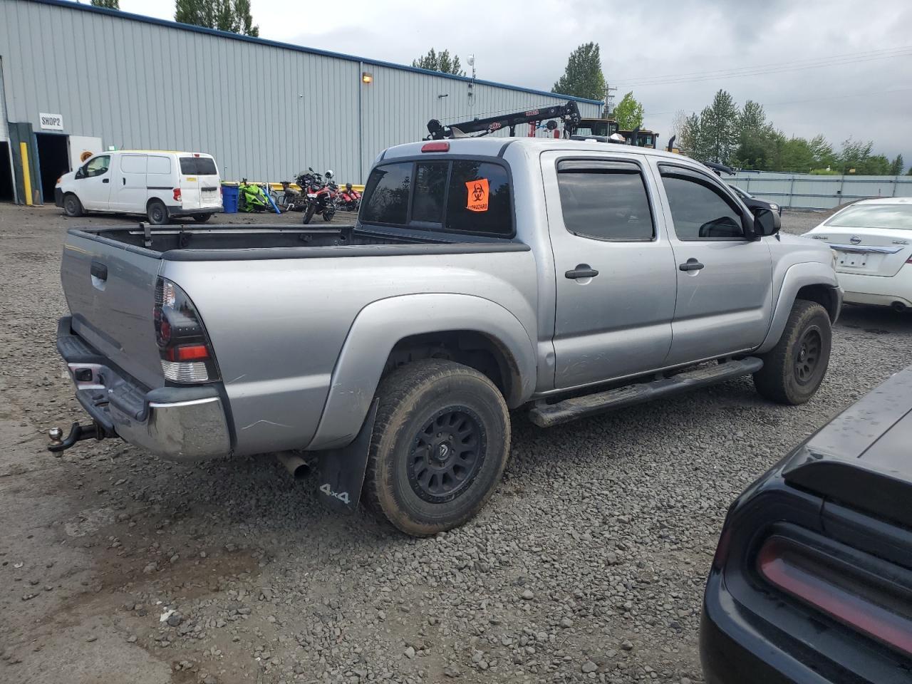 2015 Toyota Tacoma Double Cab - Image 3