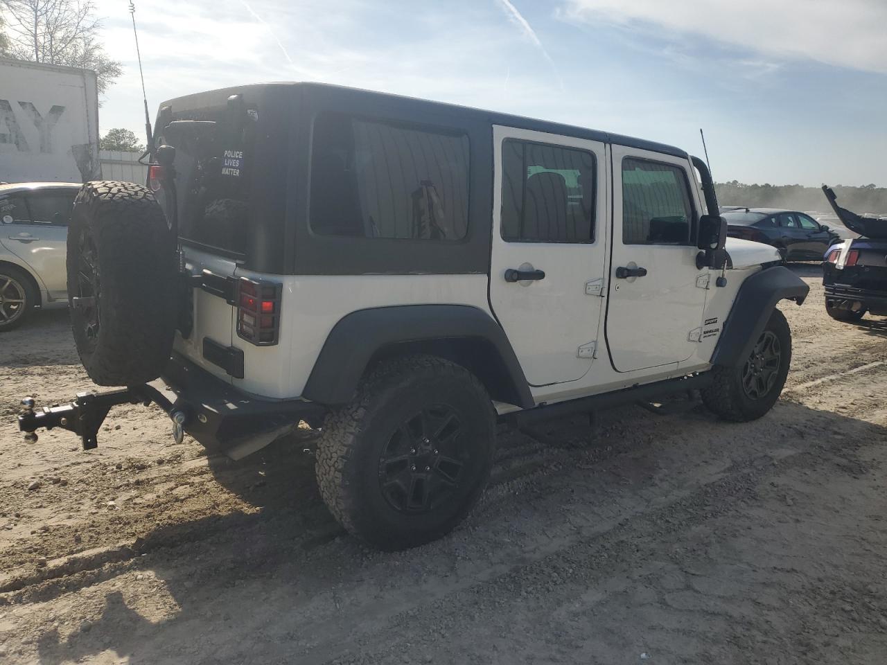 2017 Jeep Wrangler Unlimited Sport - Image 3
