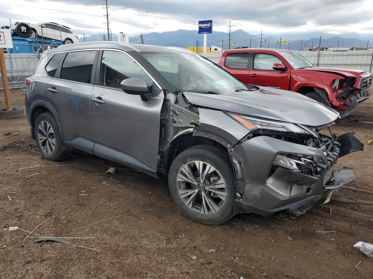 2023 Nissan Rogue Sv - Image 4